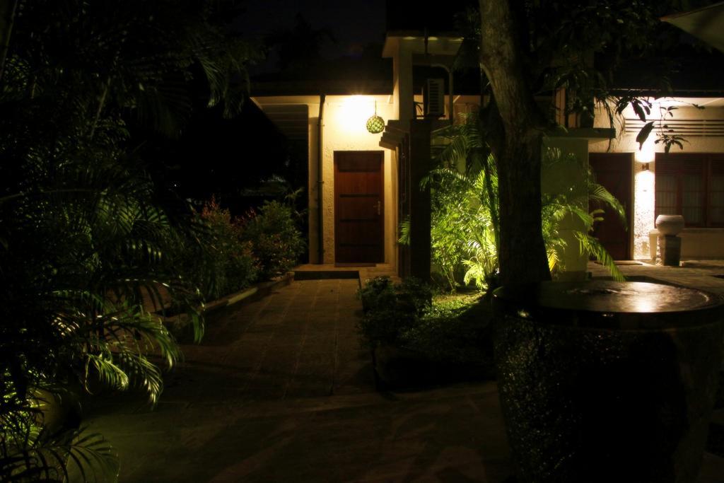 Lodge 19 Negombo Exteriör bild